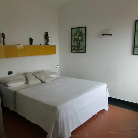 La Casa Di Flavia Tatil Evi San Bernardo (Genoa)